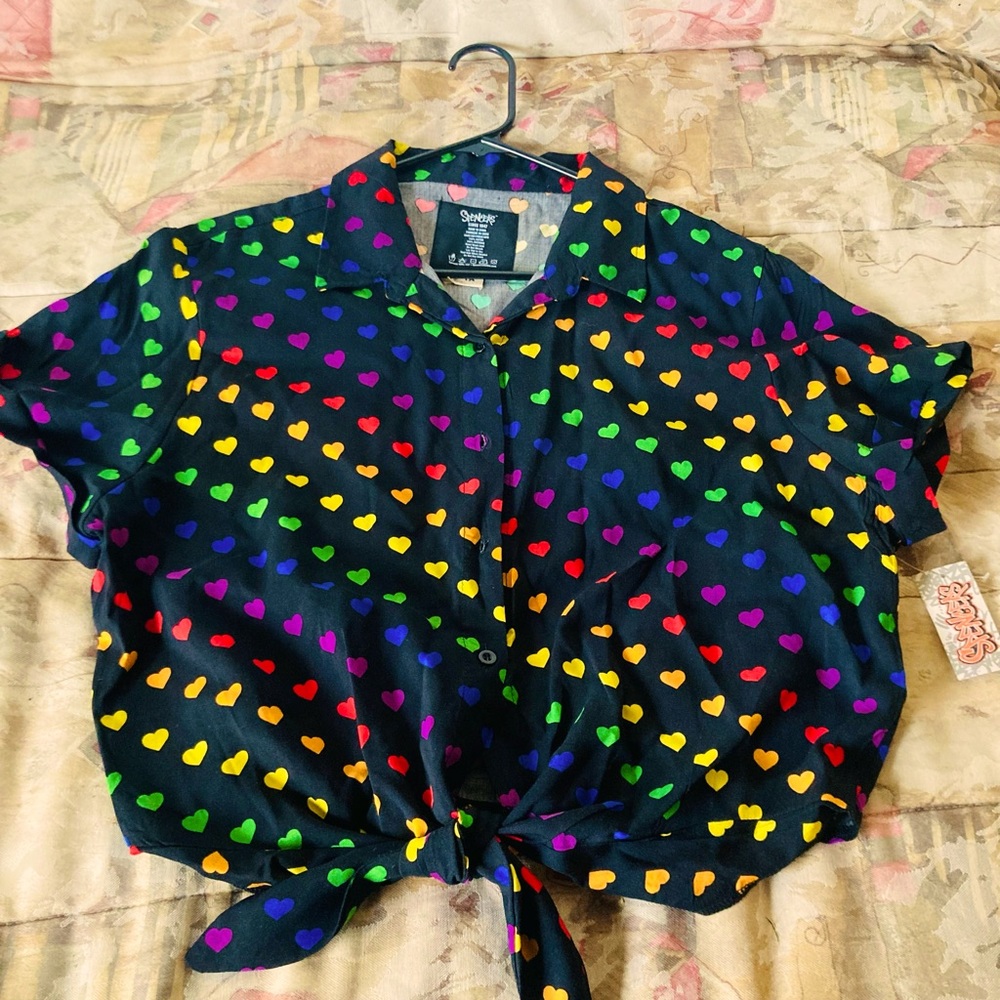 Spencer’s gay pride tie front shirt size 1X